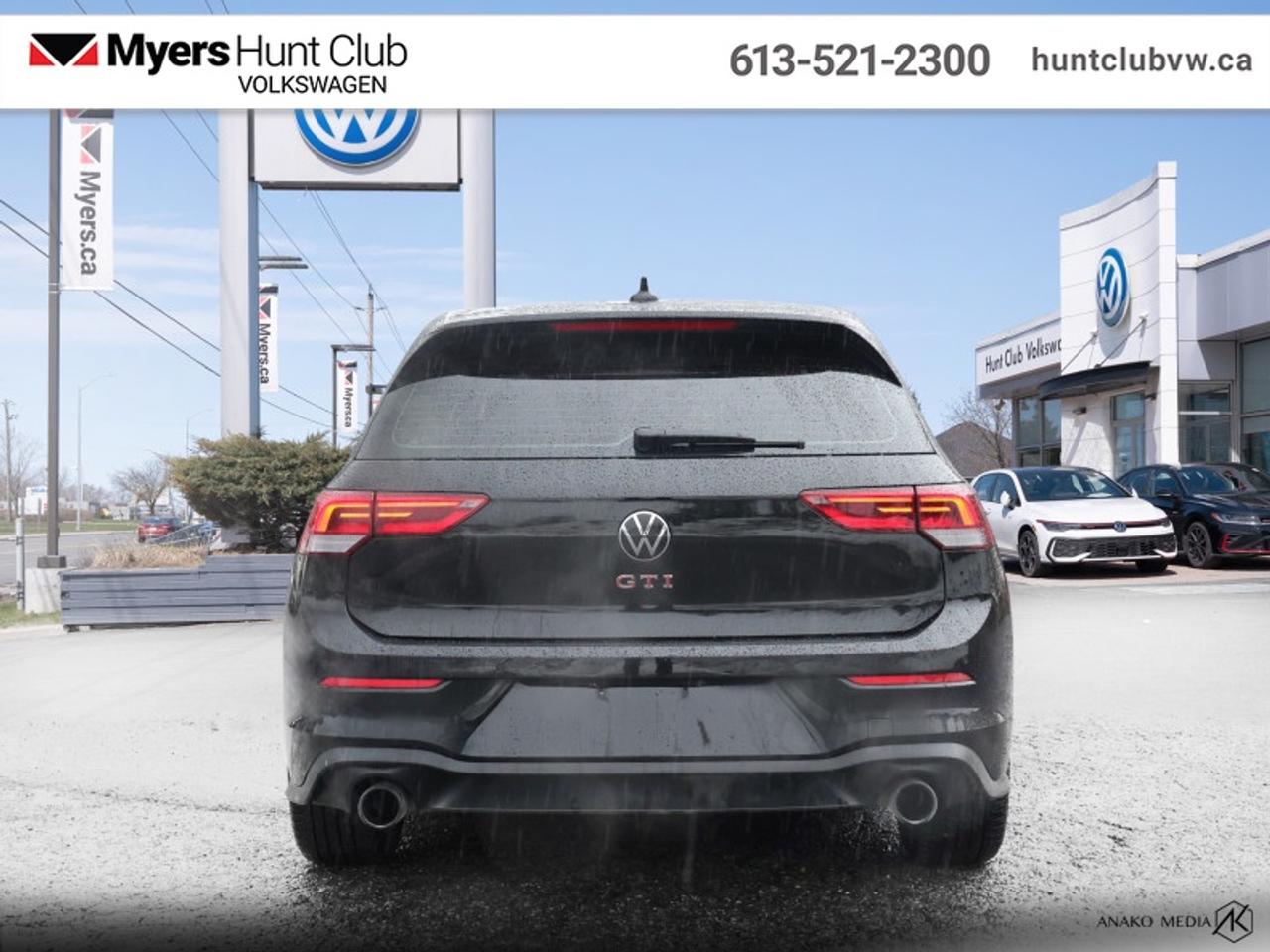 2024 Volkswagen Golf GTI Autobahn Photo2