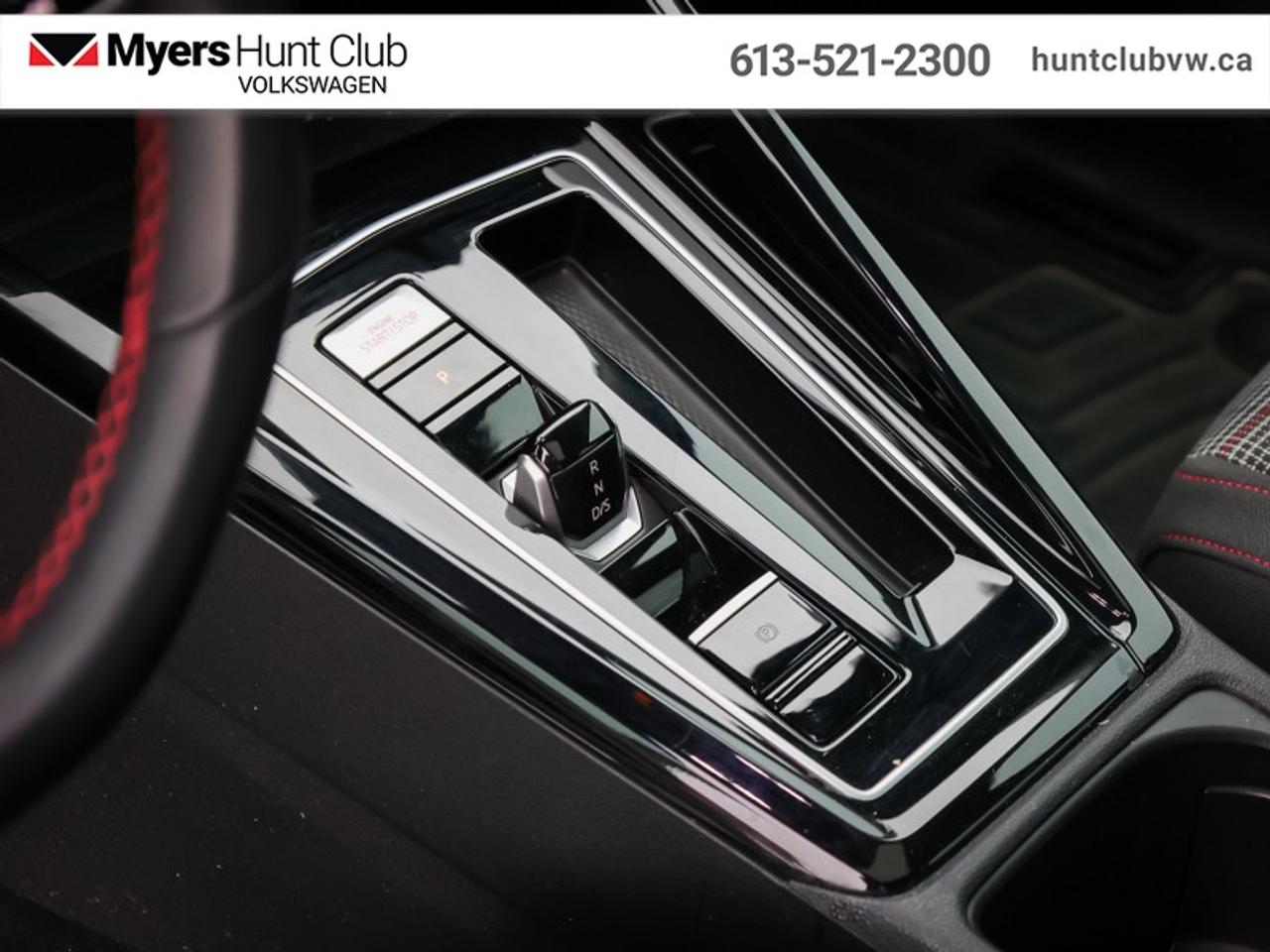 2024 Volkswagen Golf GTI Autobahn Photo