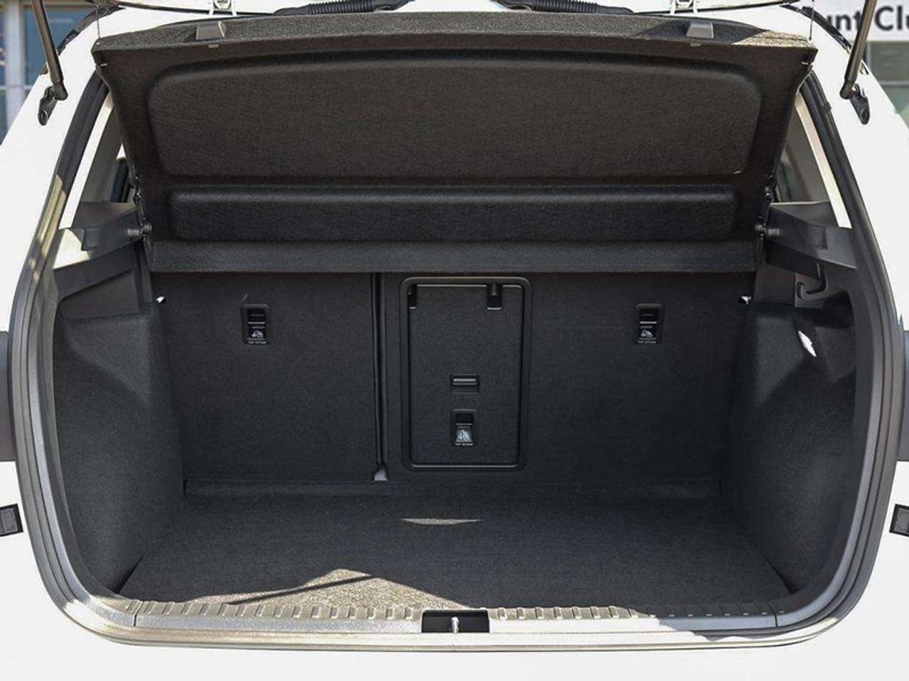 2026 Volkswagen Taos Comfortline Black Edition Photo