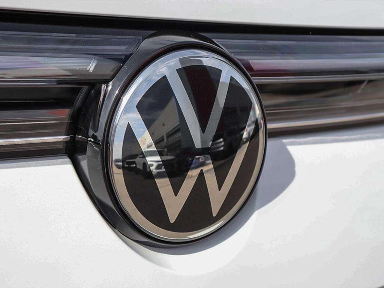 2026 Volkswagen Taos Comfortline Black Edition Photo