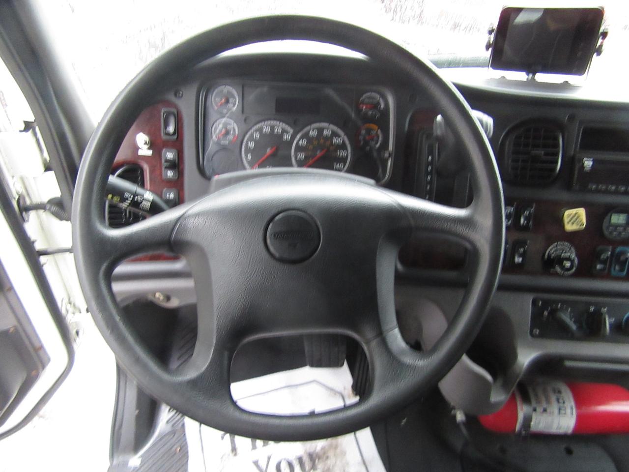 2019 Freightliner M2-106 EXT CAB 26FT BOX LARGE POWER LIFTGATE Photo