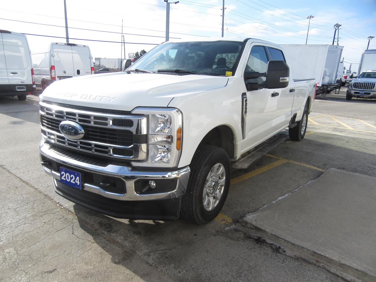 2024 Ford F-250 CREW CAB XLT 4X4 8FT LONG BOX WITH TOMMY GATE Photo