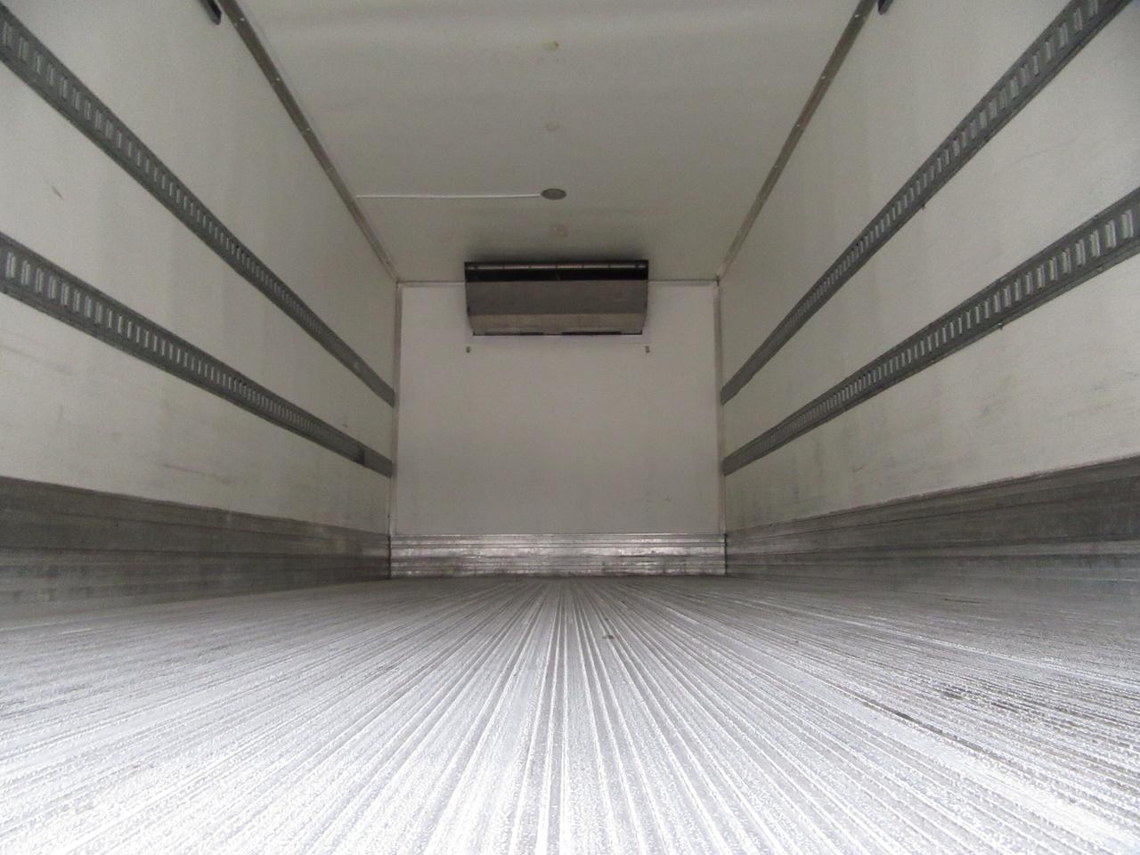 2020 Hino 195 Commercial DIESEL 20FT REEFER BOX & THERMO KING REEFER SYSTEM Photo