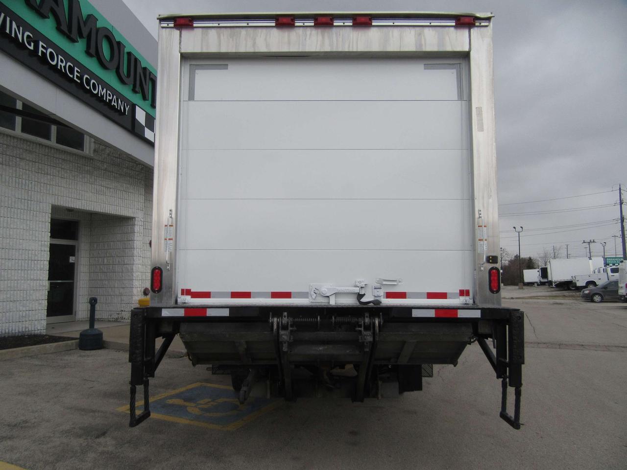 2020 Hino 195 DIESEL 20FT REEFER BOX & THERMO KING REEFER SYSTEM Photo