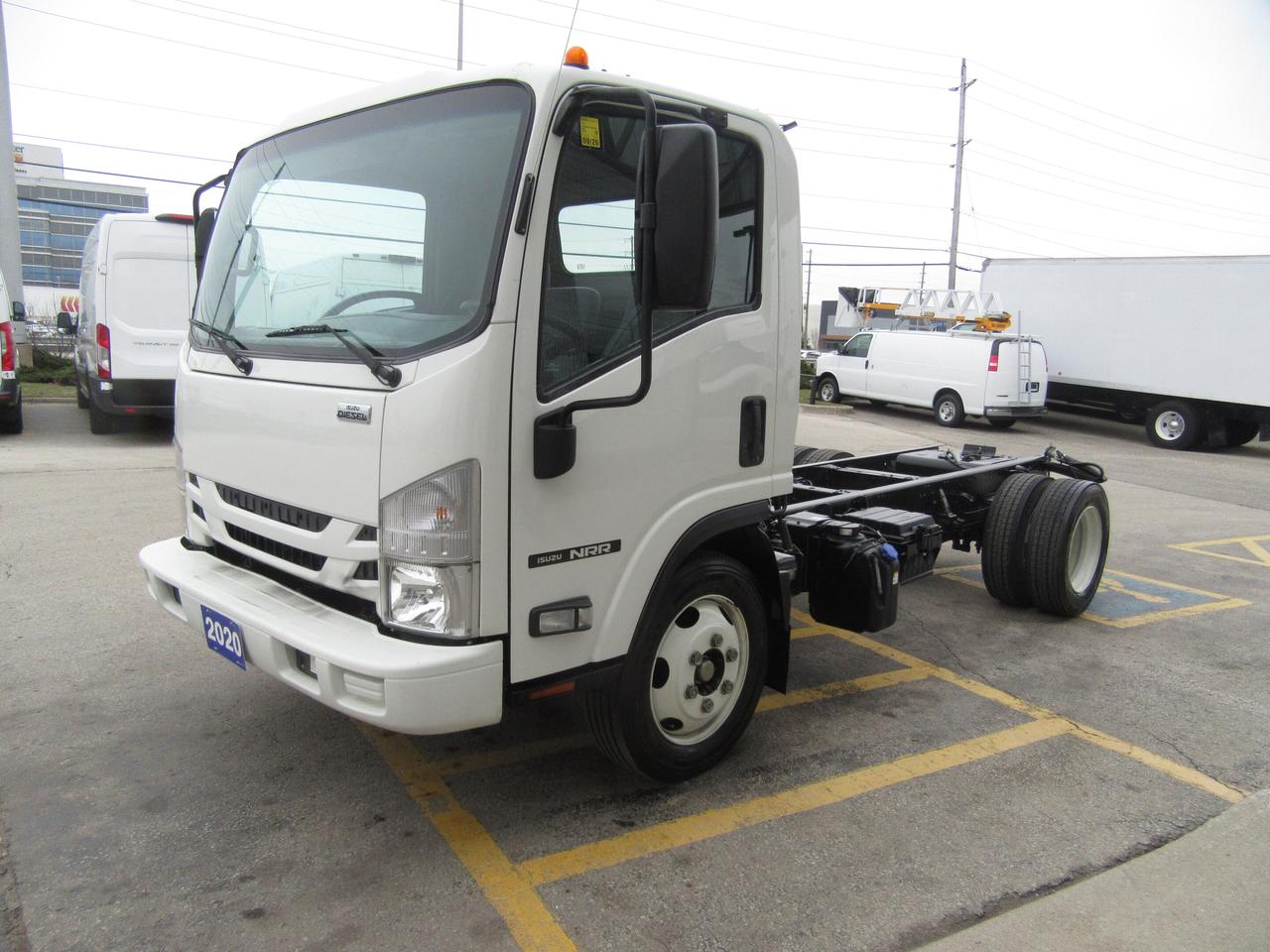 2020 Isuzu NRR Diesel Cab & chassis Photo4