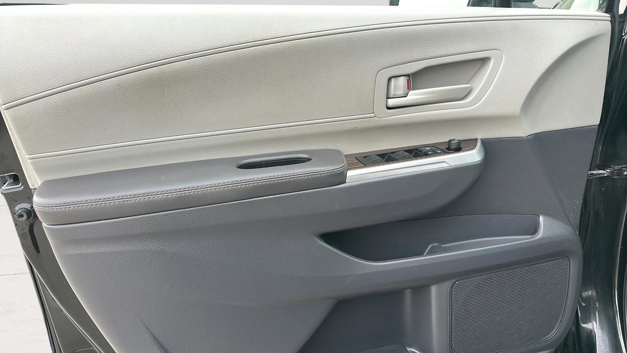 2022 Toyota Sienna  Photo