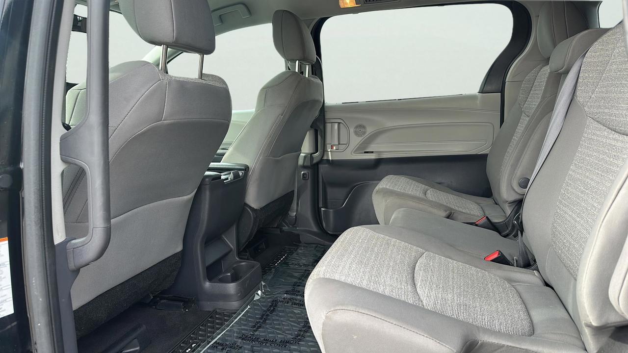 2022 Toyota Sienna  Photo