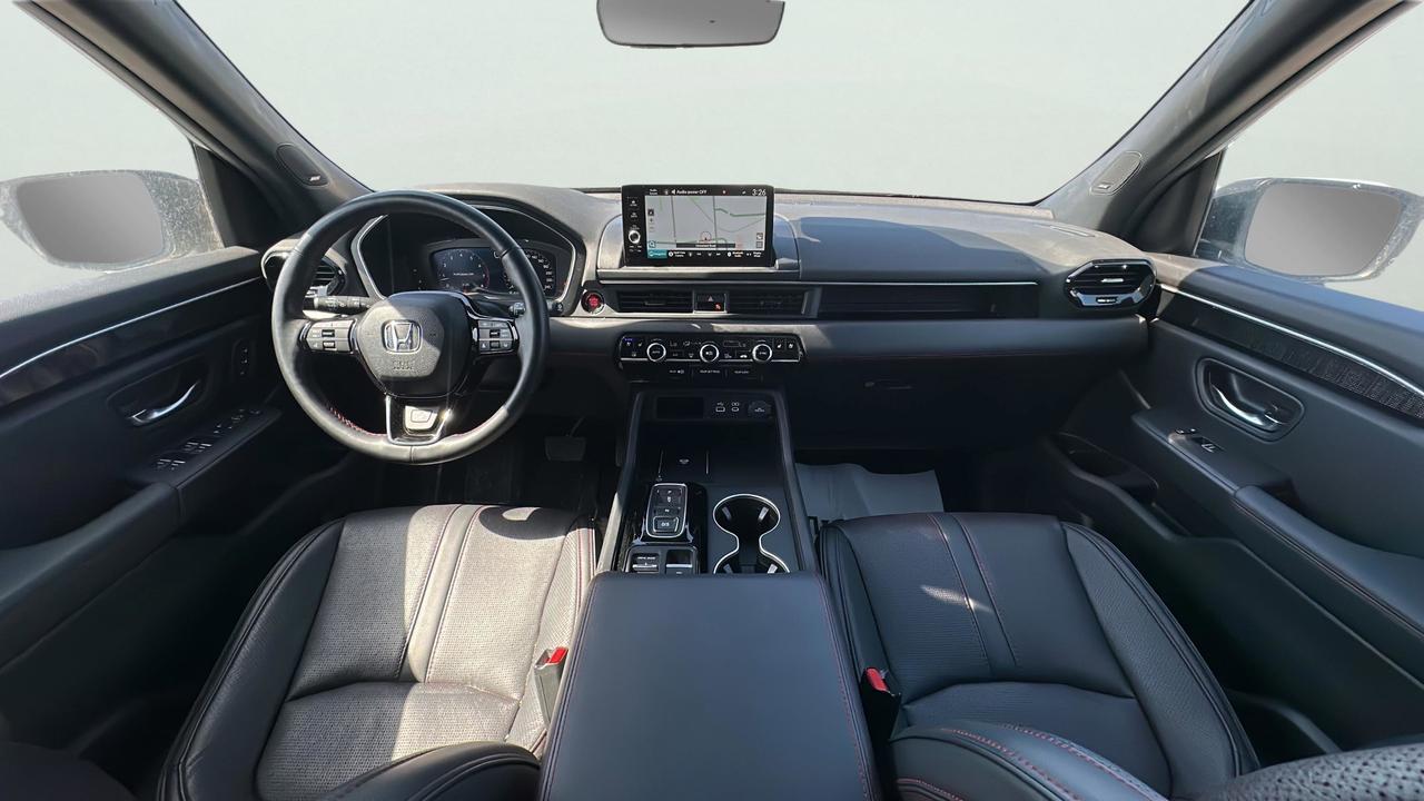 2025 Honda Pilot Black Edition AWD Photo