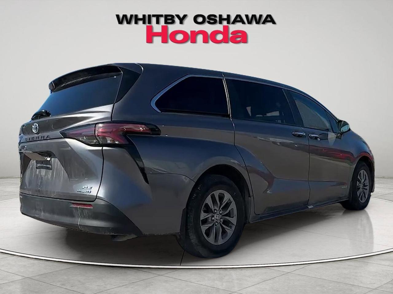 2021 Toyota Sienna  Photo
