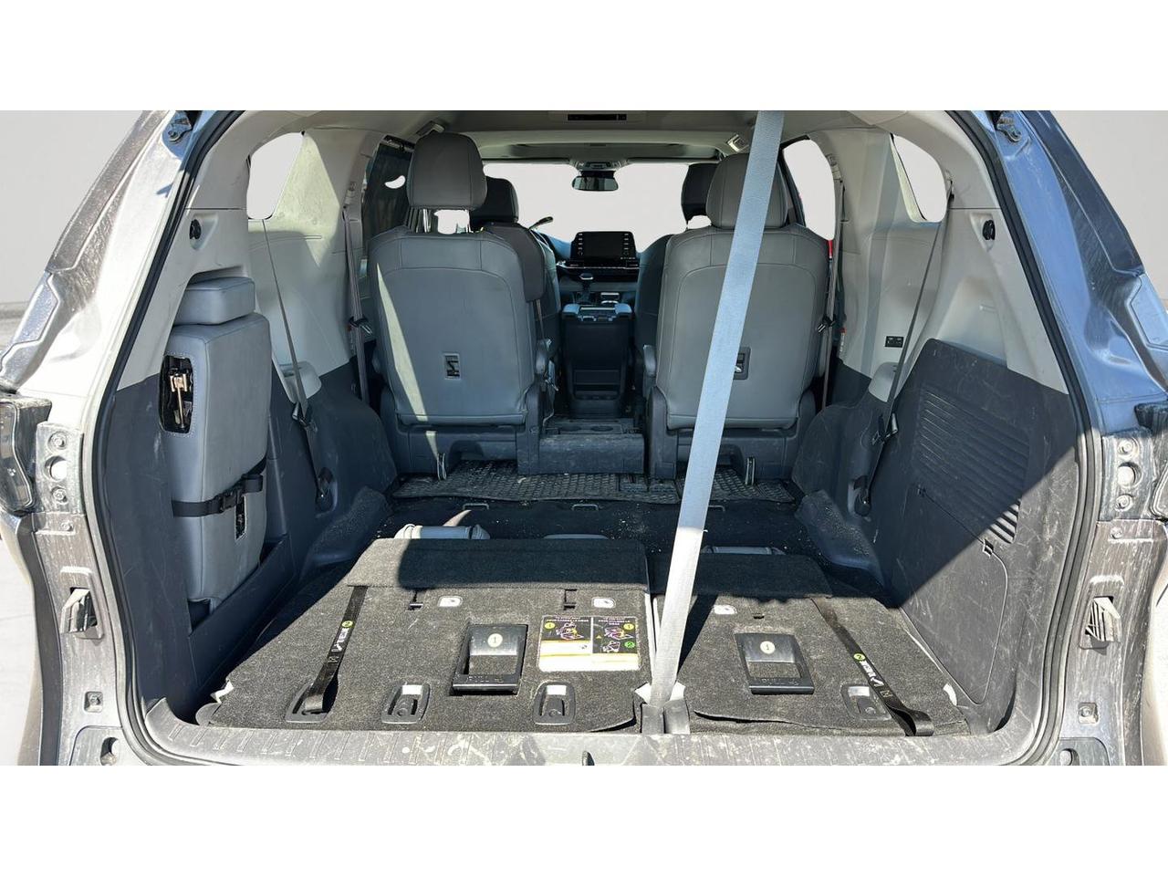 2021 Toyota Sienna  Photo