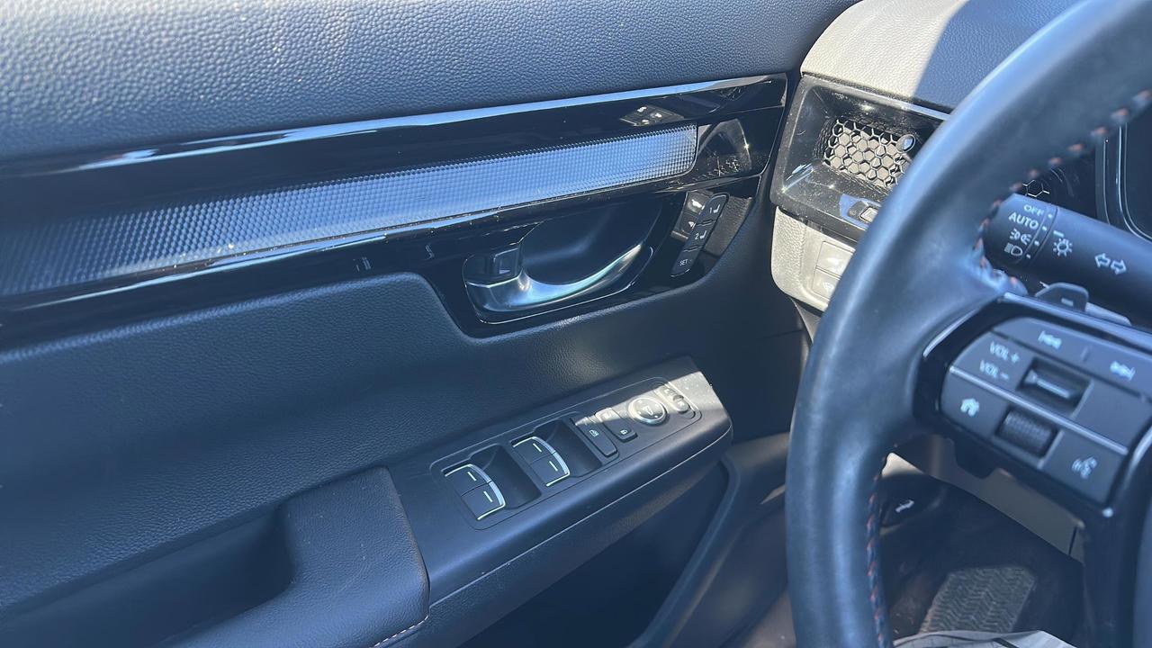 2024 Honda CR-V Hybrid Touring AWD Photo
