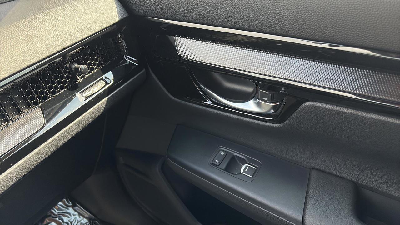 2025 Honda CR-V Sport AWD Photo
