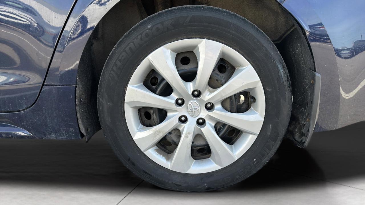 2022 Toyota Corolla LE CVT Photo