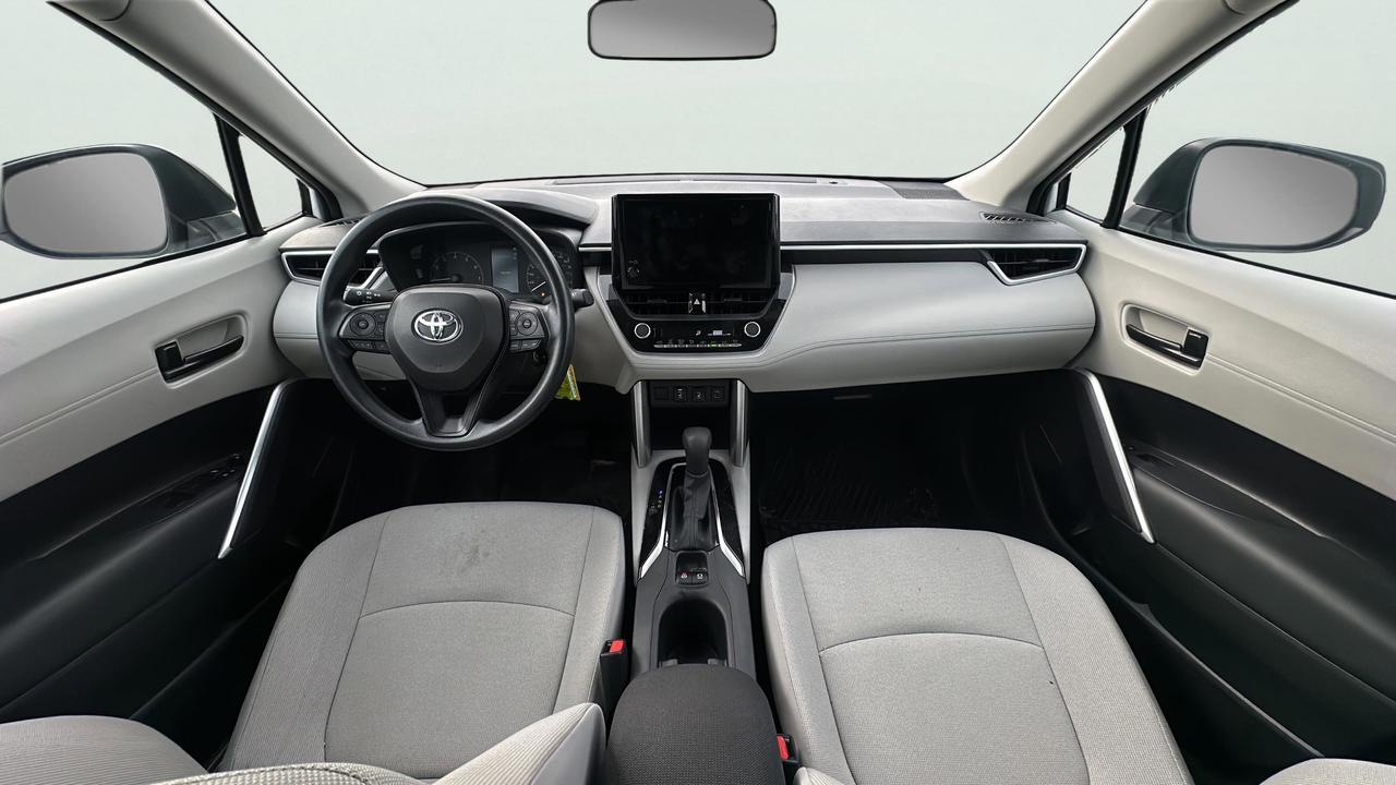 2023 Toyota Corolla Cross L AWD Photo