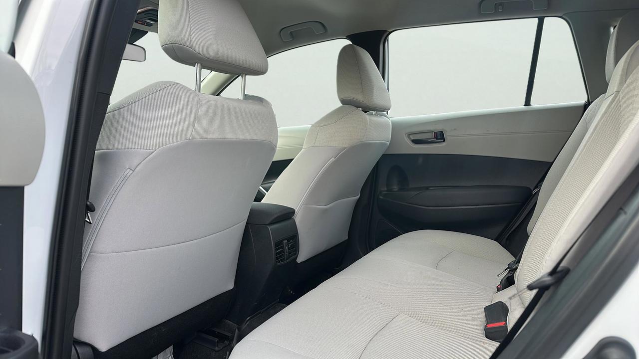 2023 Toyota Corolla Cross L AWD Photo