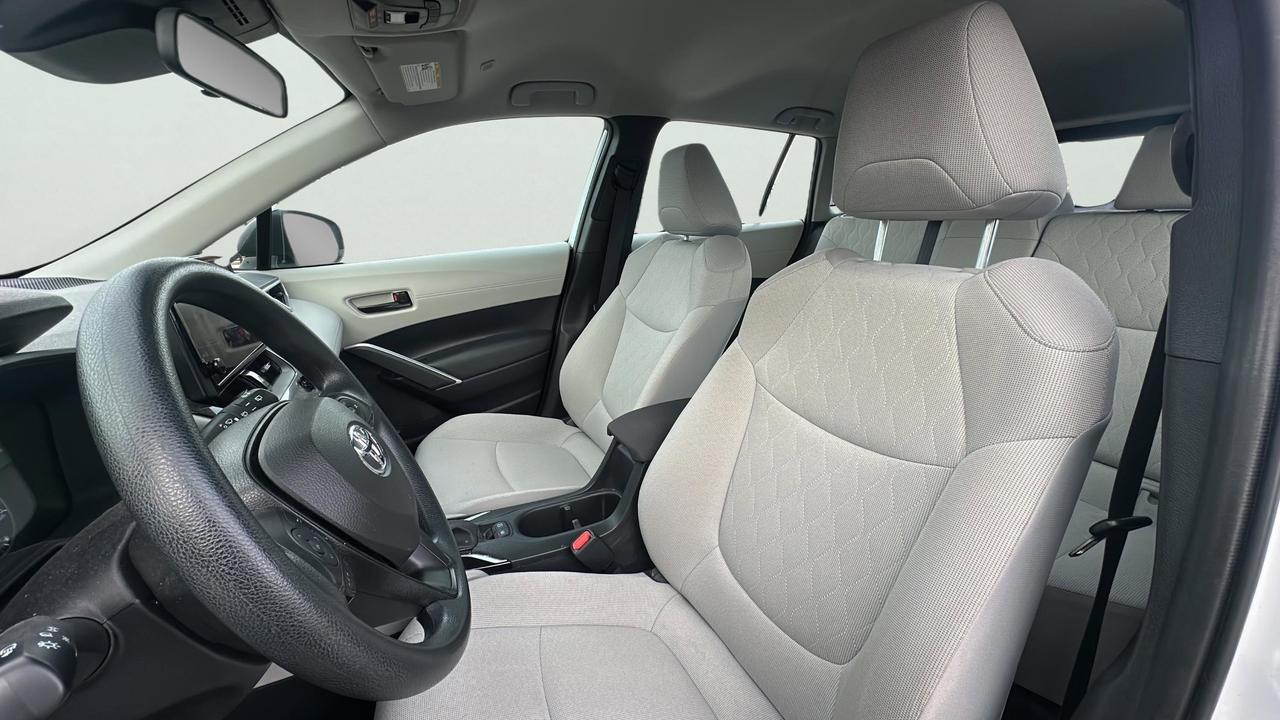 2023 Toyota Corolla Cross L AWD Photo