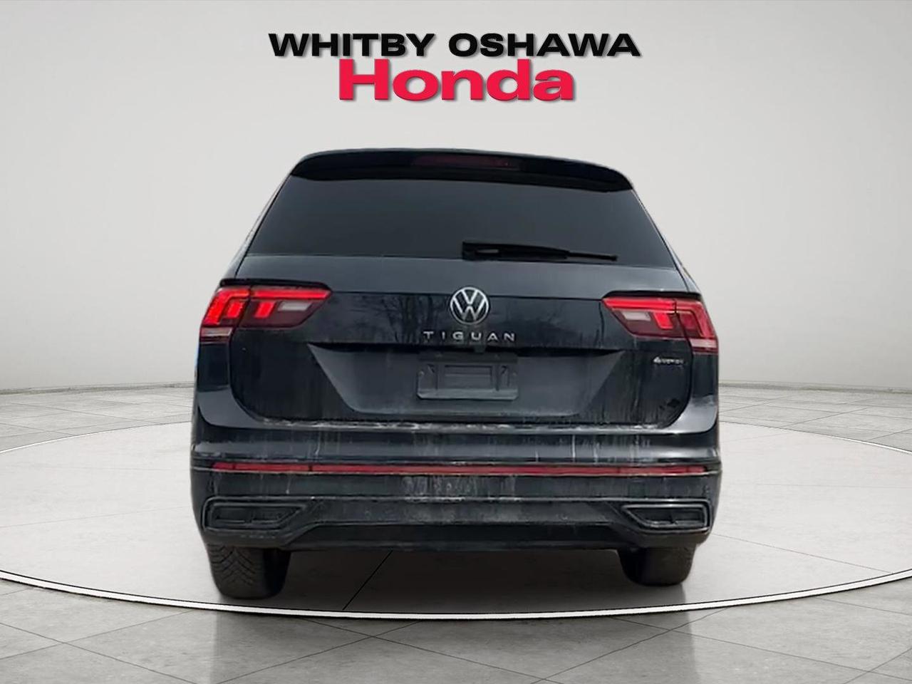 2022 Volkswagen Tiguan Comfortline R-Line Black Edition 4MOTION Photo
