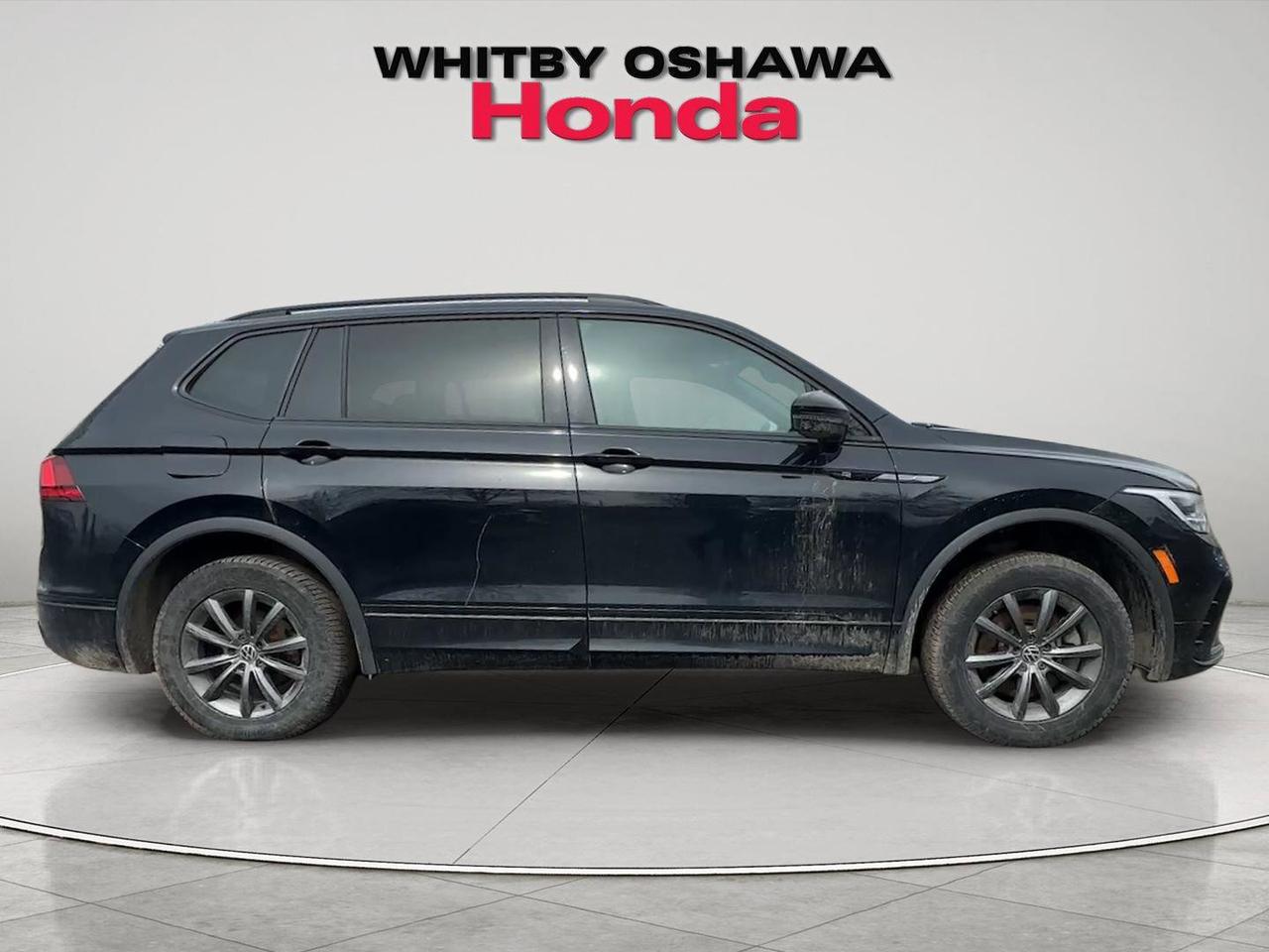 2022 Volkswagen Tiguan Comfortline R-Line Black Edition 4MOTION Photo