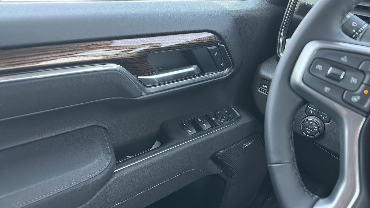 2026 Chevrolet Silverado 1500 4WD Crew Cab 157  RST Photo
