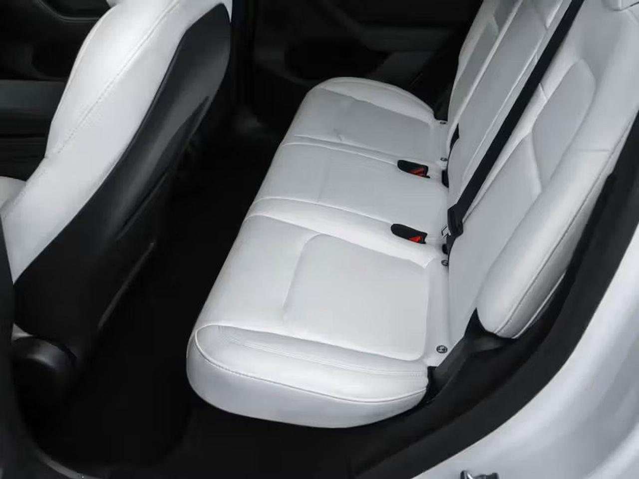 2022 Tesla Model Y PERFORMANCE Photo