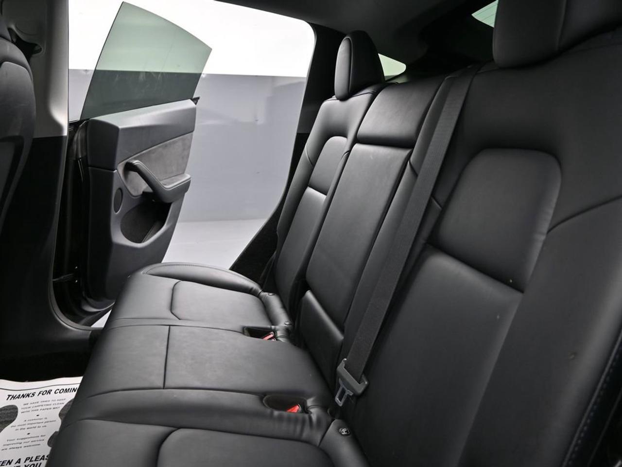 2022 Tesla Model Y LONG RANGE Photo