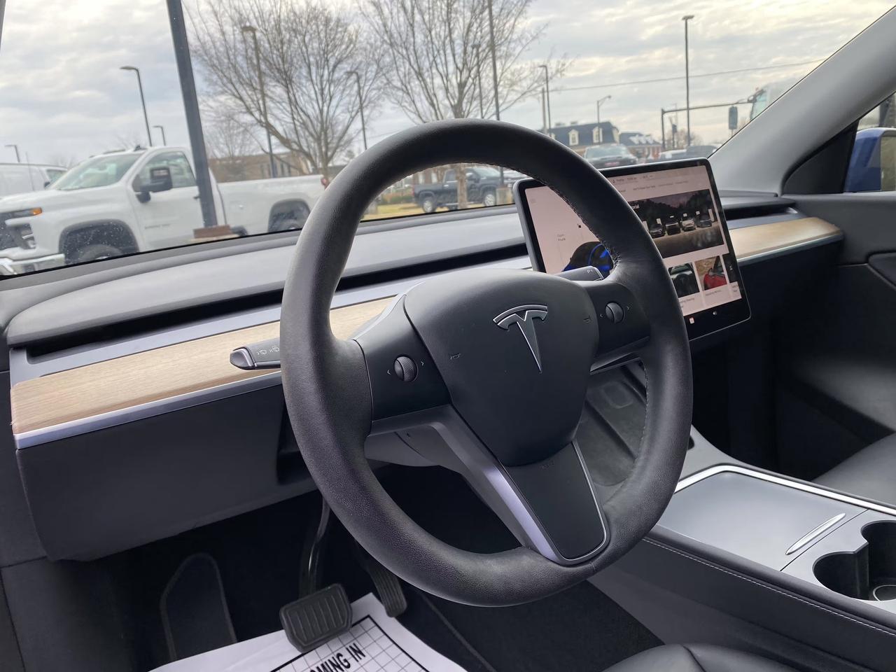 2022 Tesla Model Y LONG RANGE Photo