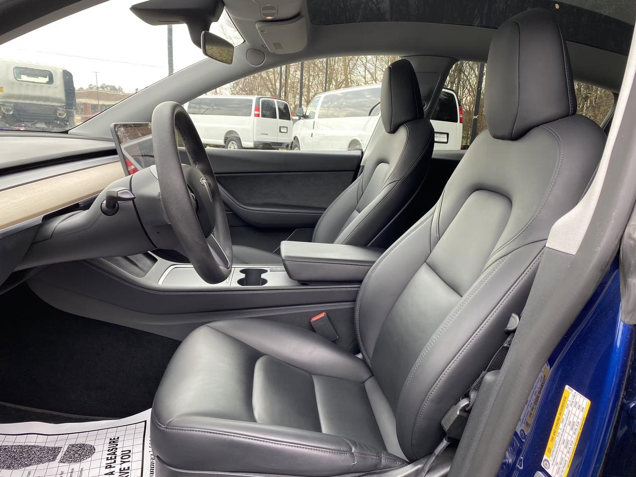 2022 Tesla Model Y LONG RANGE Photo