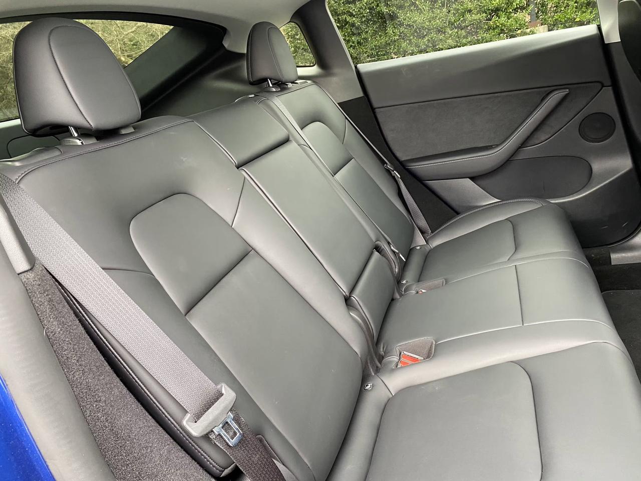 2022 Tesla Model Y LONG RANGE Photo