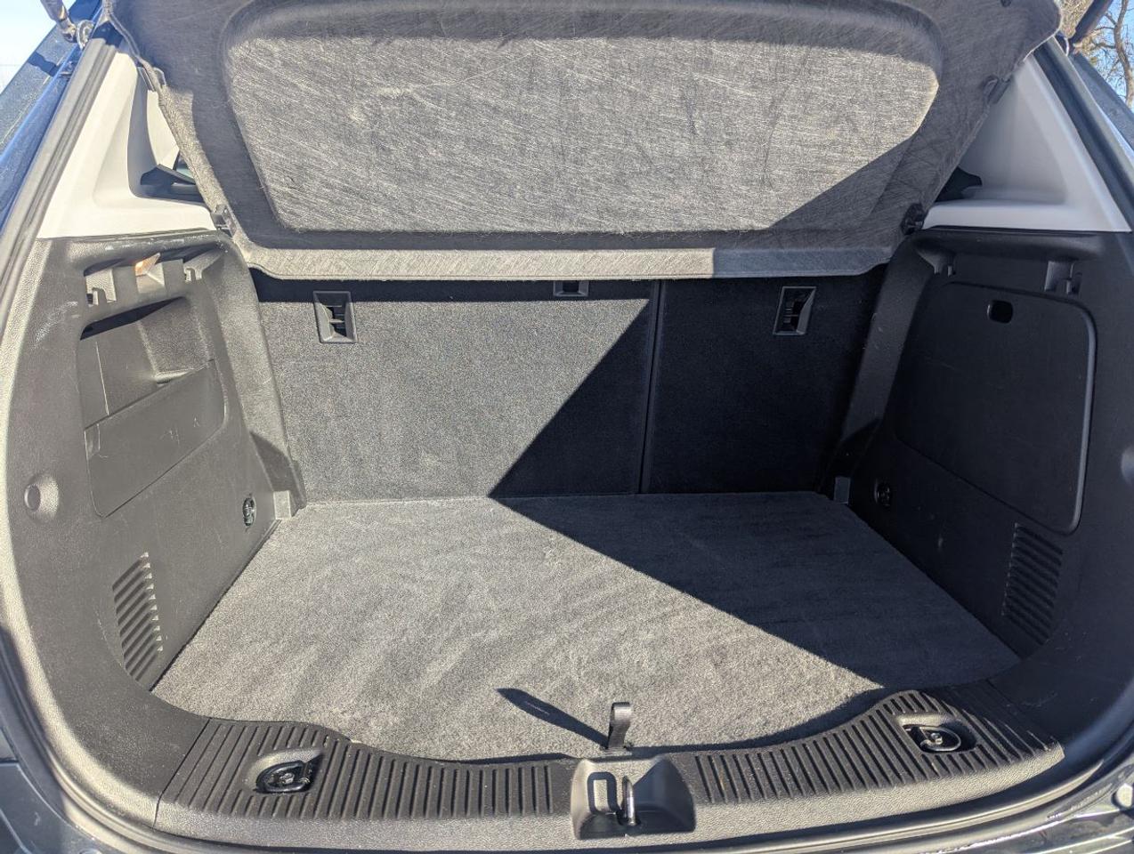 2019 Chevrolet Trax LT  GREAT GAS MILEAGE!! Photo