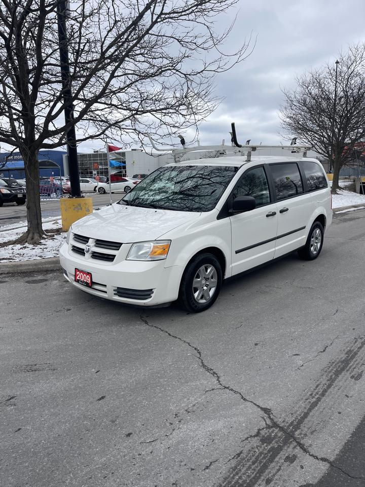 2009 Dodge Grand Caravan ONLY 167,000 KMS     LADDER RACK  /  INVERTER Photo0