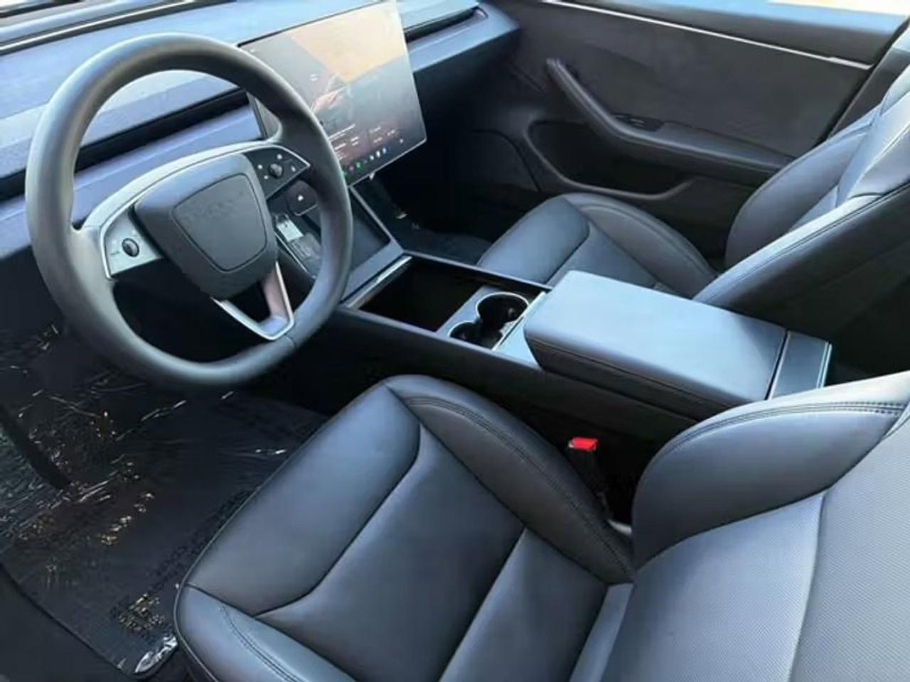 2024 Tesla Model 3 LONG RANGE Photo