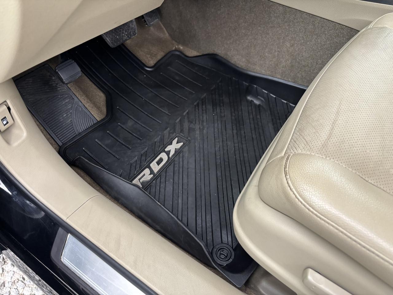 2017 Acura RDX 6-Spd AT AWD w/ Technology Package Photo