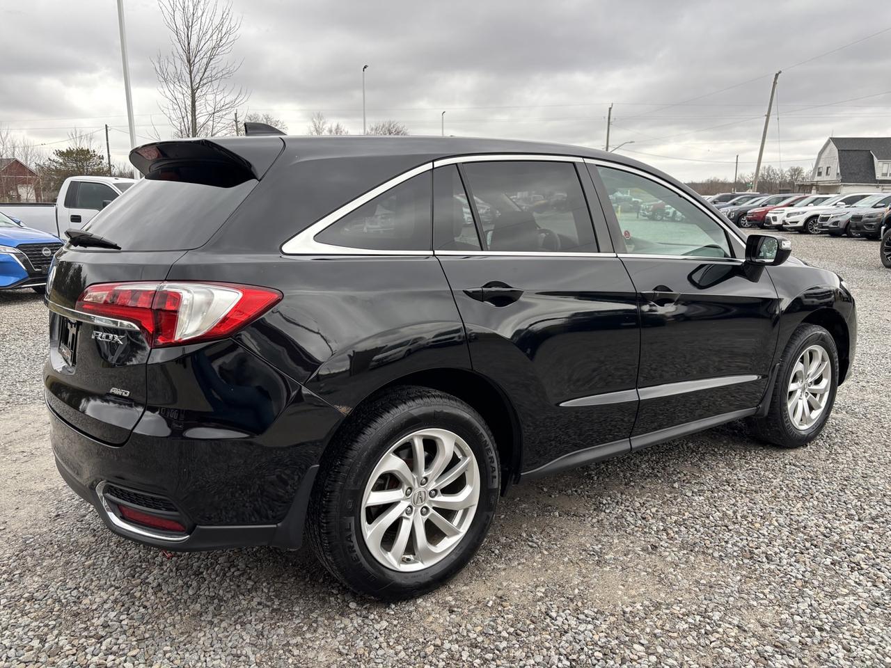 2017 Acura RDX 6-Spd AT AWD w/ Technology Package Photo4