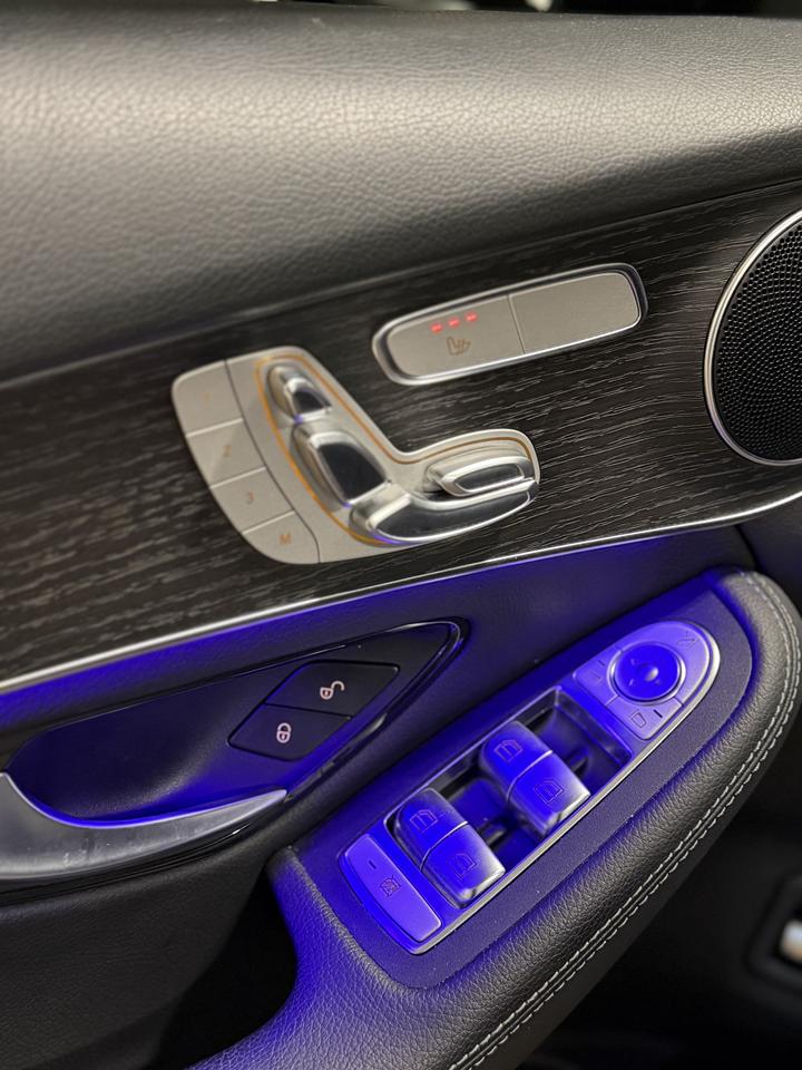 2022 Mercedes-Benz GLC 300 GLC 300 | AMG PKG Photo