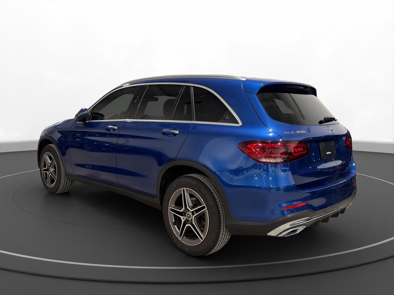 2022 Mercedes-Benz GLC 300 GLC 300 | AMG PKG Photo4