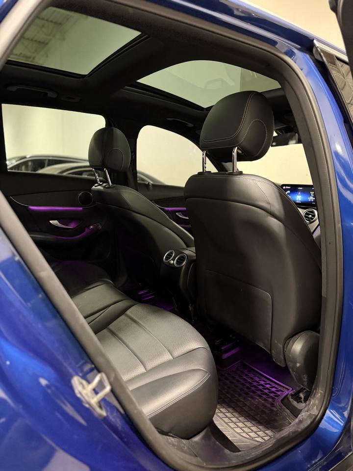 2022 Mercedes-Benz GLC 300 GLC 300 | AMG PKG Photo