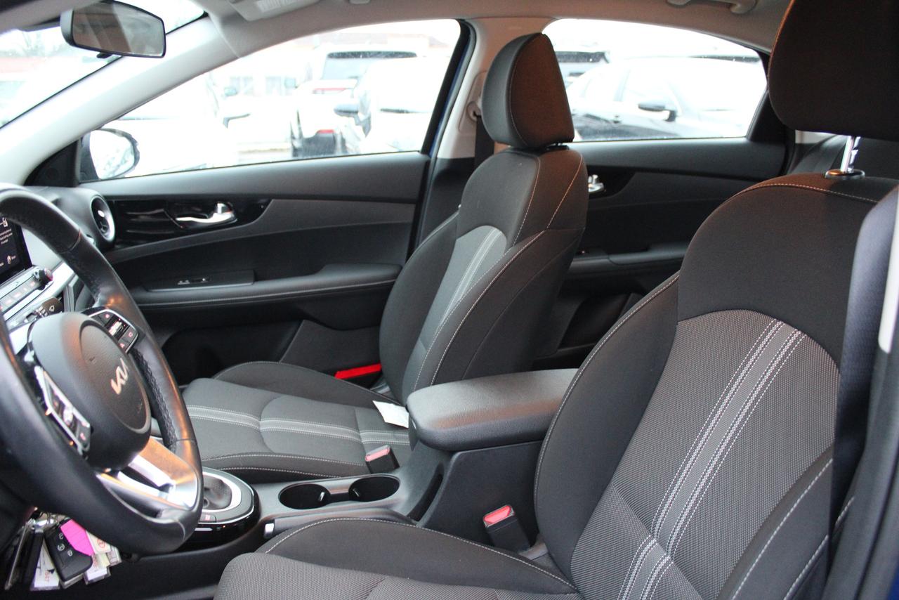 2024 Kia Forte EX Photo