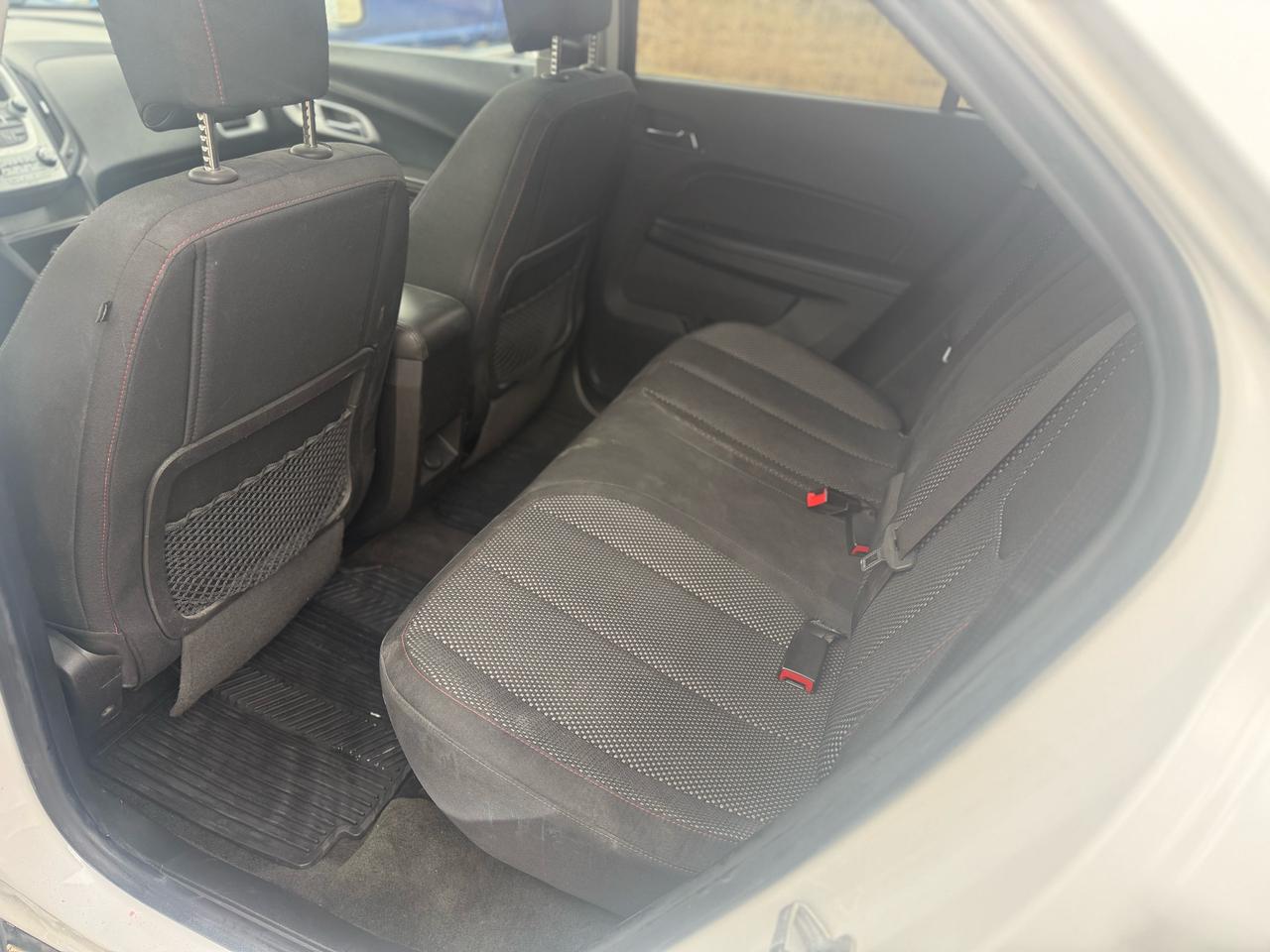 2017 Chevrolet Equinox LT Photo