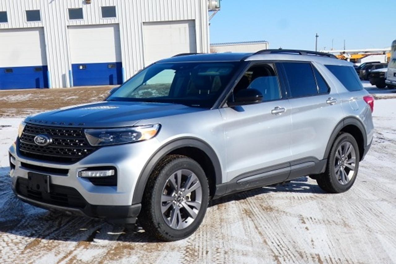 2024 Ford Explorer XLT 4WD w/Htd Leather, pano S/R, BUC - Photo #1