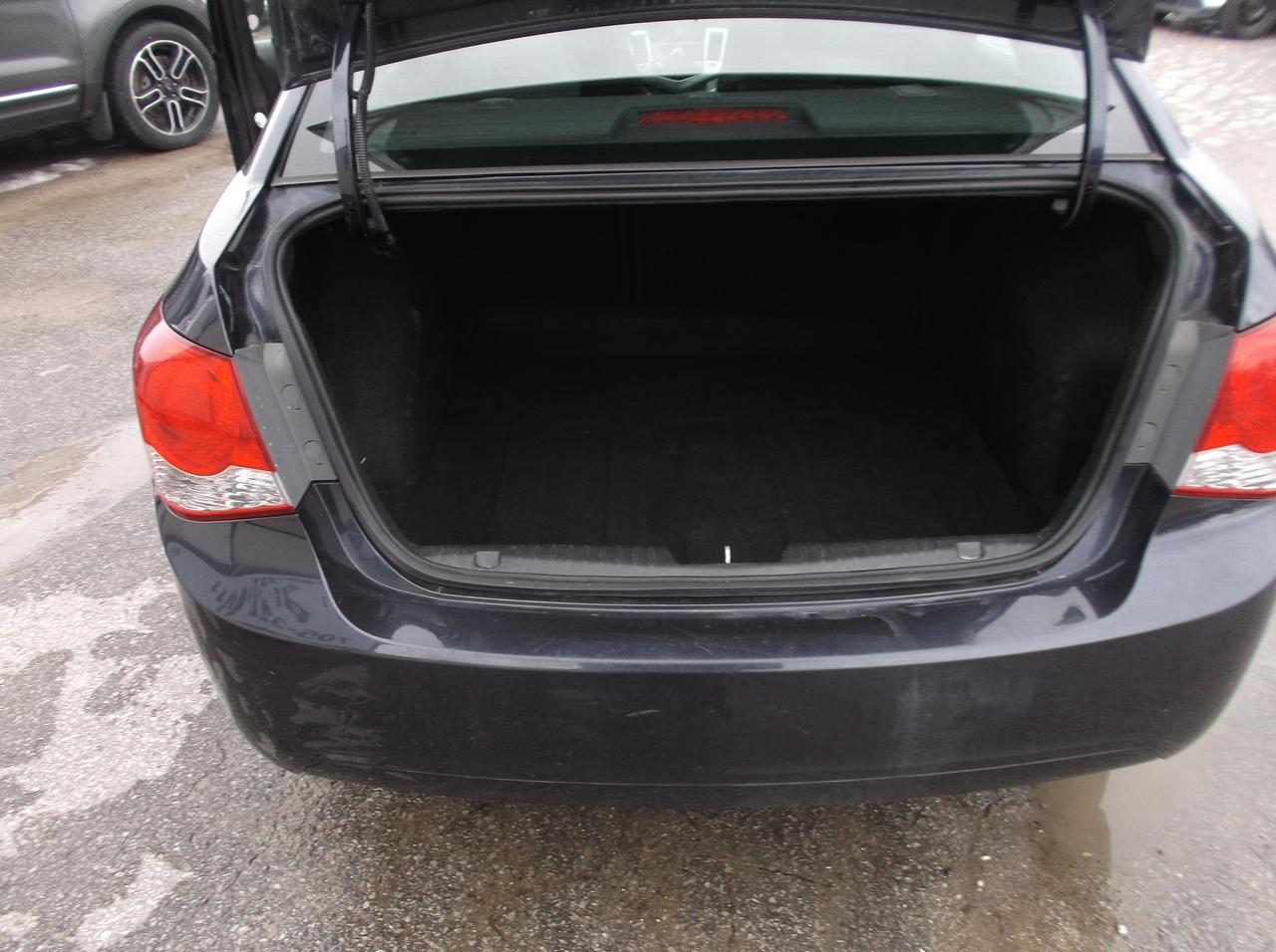 2014 Chevrolet Cruze LT Photo