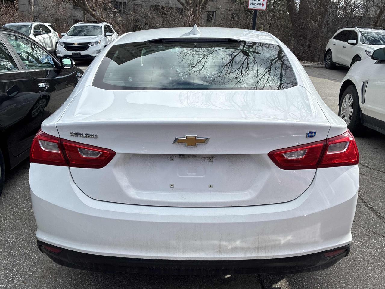 2019 Chevrolet Malibu Hybrid | Cam | CarPlay | GM Serviced | Very Clean Photo6