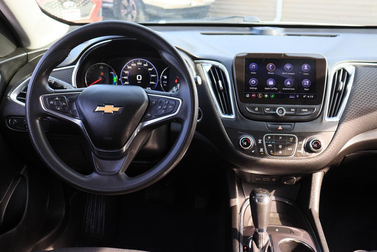 2019 Chevrolet Malibu Hybrid | Cam | CarPlay | GM Serviced | Very Clean Photo69
