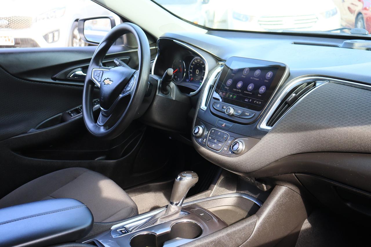 2019 Chevrolet Malibu Hybrid | Cam | CarPlay | GM Serviced | Very Clean Photo67