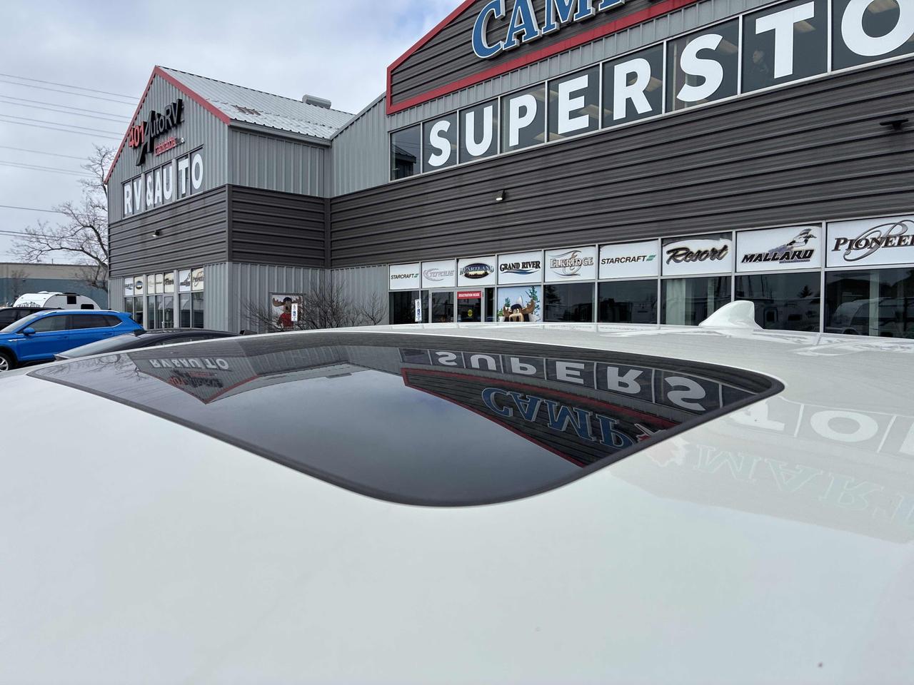 2017 Honda Ridgeline Touring | Leather | Roof | Nav | Cam | Tonneau ++ Photo23