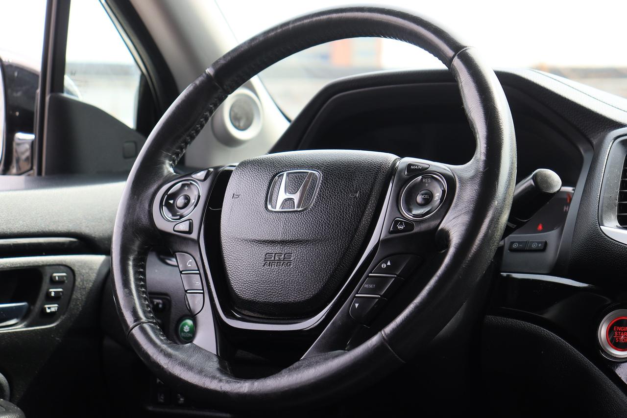 2017 Honda Ridgeline Touring | Leather | Roof | Nav | Cam | Tonneau ++ Photo80