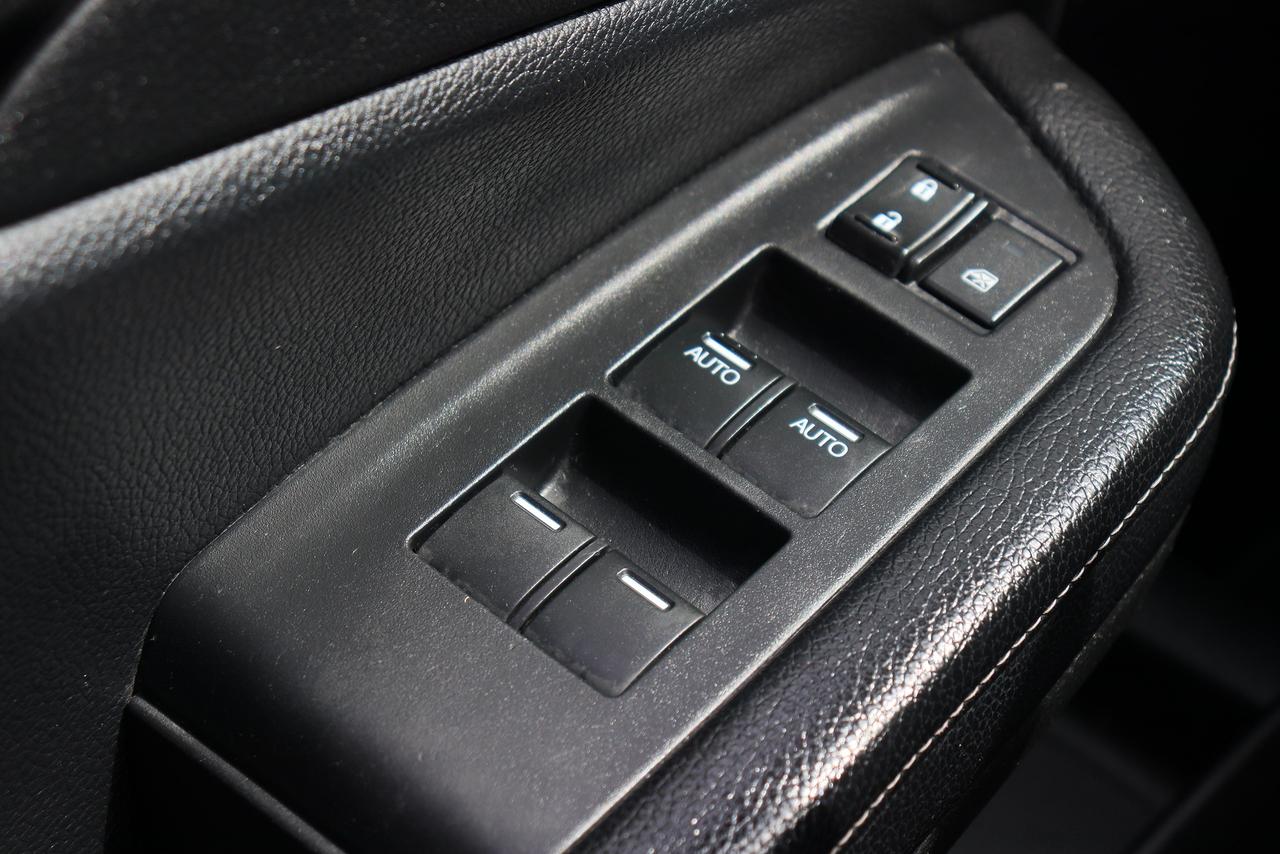 2017 Honda Ridgeline Touring | Leather | Roof | Nav | Cam | Tonneau ++ Photo60