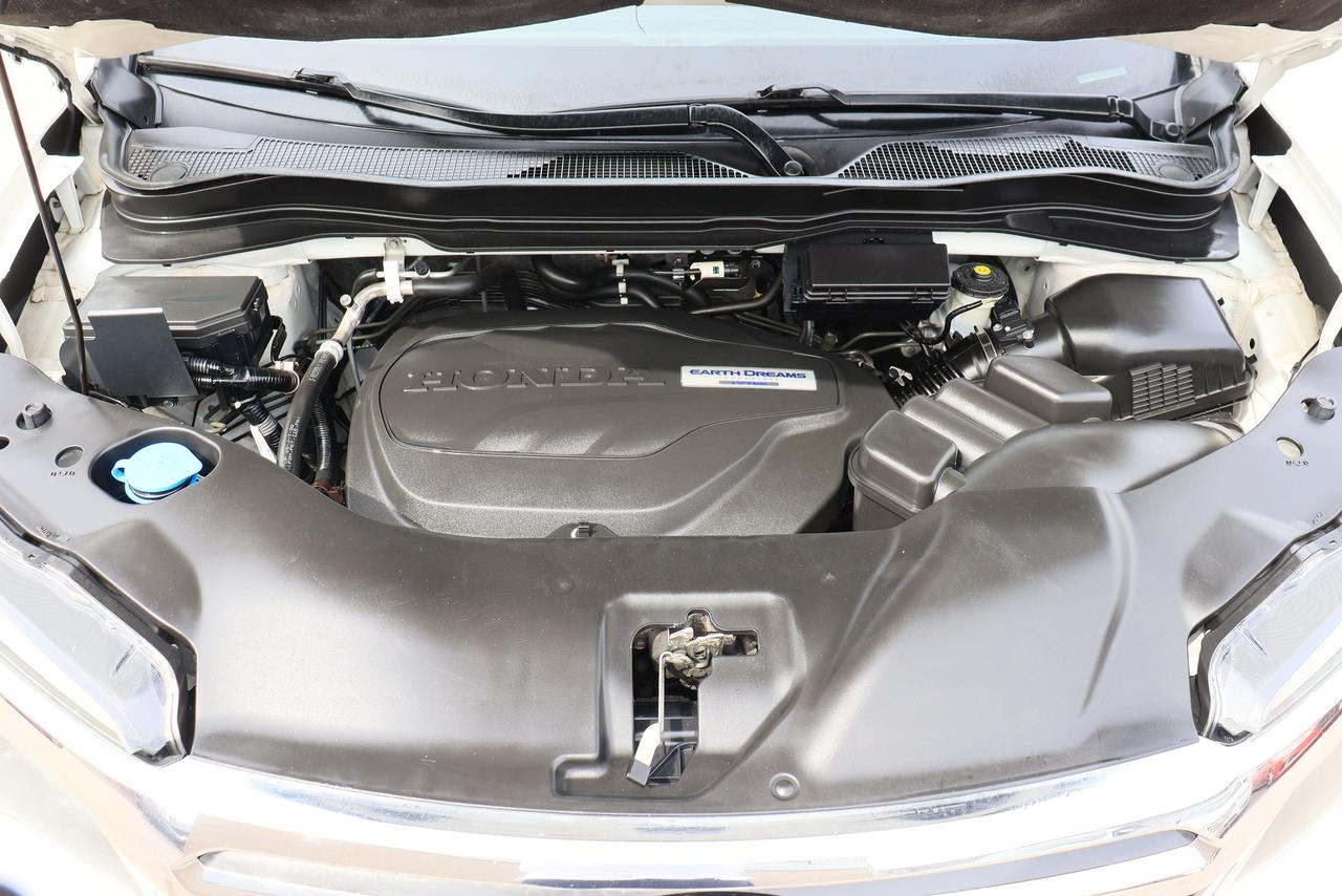 2017 Honda Ridgeline Touring | Leather | Roof | Nav | Cam | Tonneau ++ Photo81