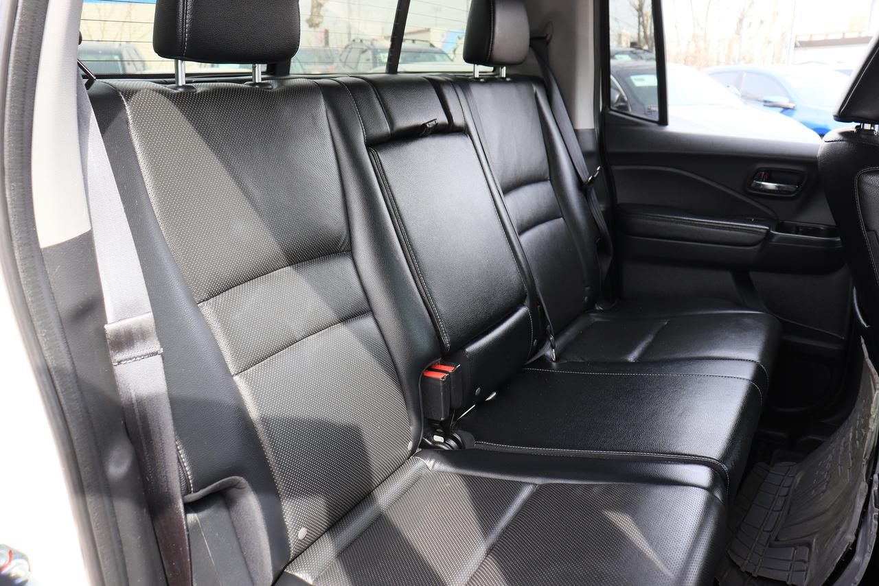 2017 Honda Ridgeline Touring | Leather | Roof | Nav | Cam | Tonneau ++ Photo73