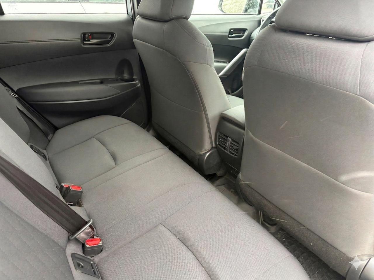 2024 Toyota Corolla Cross LE Photo