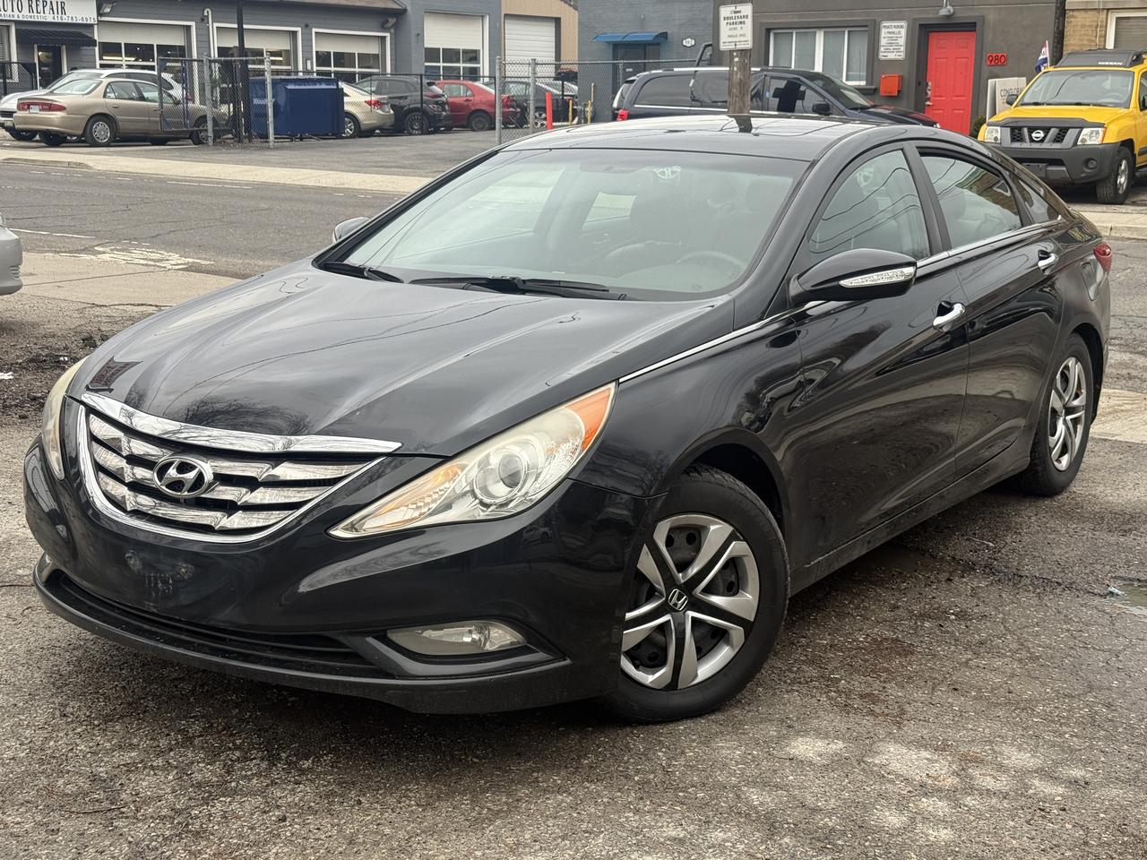 2011 Hyundai Sonata LIMITED Photo
